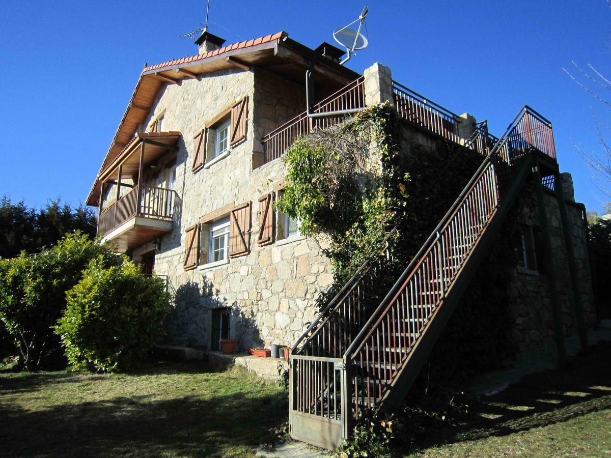 Гостьовий будинок La Casona De Collado Hoyos del Collado Екстер'єр фото